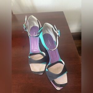 Emilio Pucci fienzi  vintage geometric print chunky strap and heel size 9 1/2